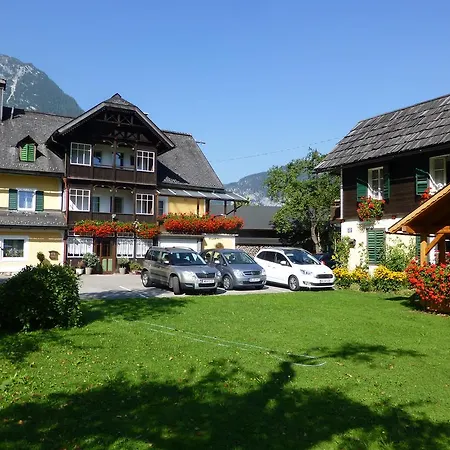 Gaestehaus Binder * Obertraun